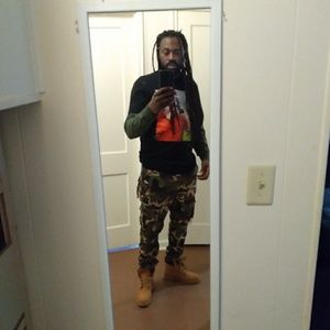 Meet your Posher, Clinton